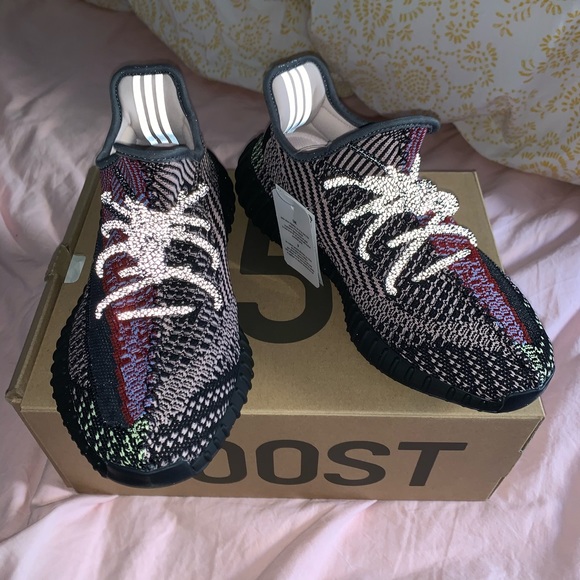 Yeezy 350 Yecheil (Non-reflective) - Picture 4 of 5